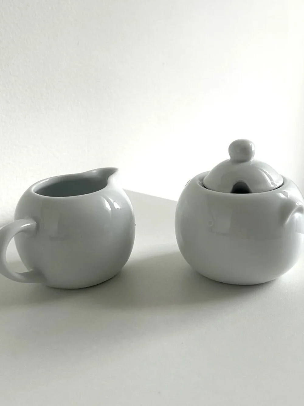 White Creamer Sugar set